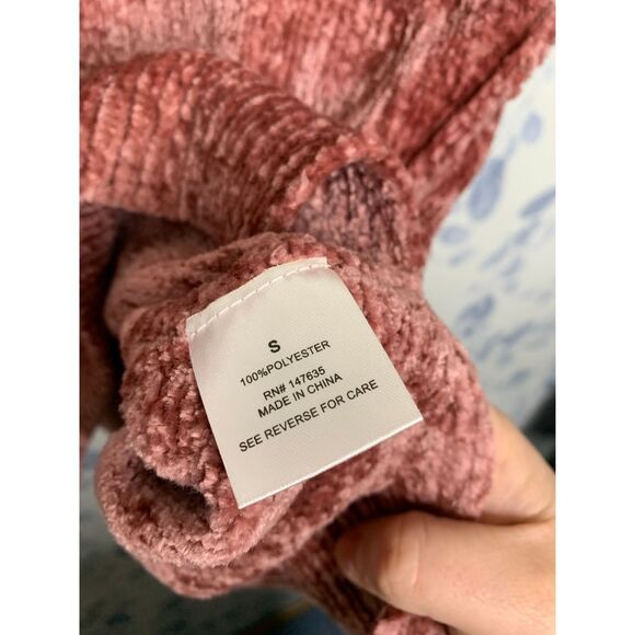 Romeo + Juliet Chenille Turtleneck Sweater NWT Size S - Picture 5 of 6